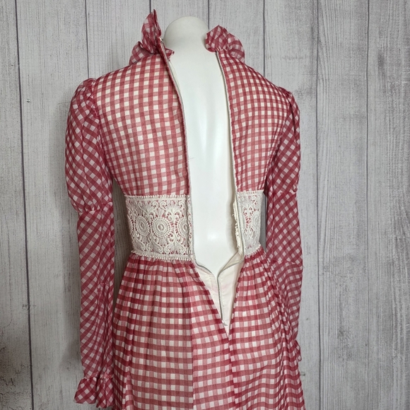 Vintage 70s Red & White Gingham Crochet Waist Prairie Maxi Dress, sz Small - Picture 6 of 6